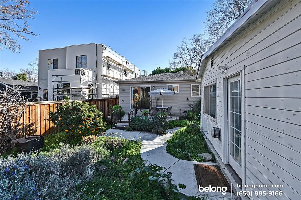 379 Hull Avenue - Photo 2 of 47