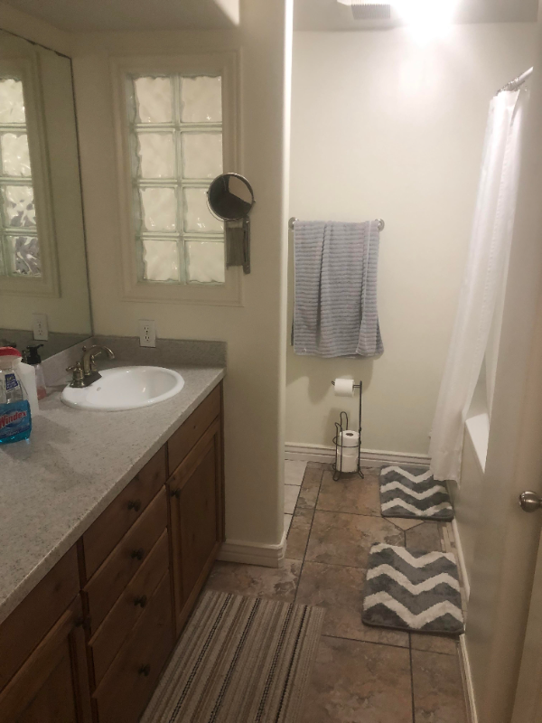 1405 Fairway Cir - Photo 3 of 10