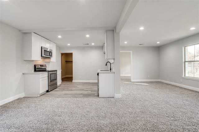 3303 Lawnview Ave - Photo 3 of 11