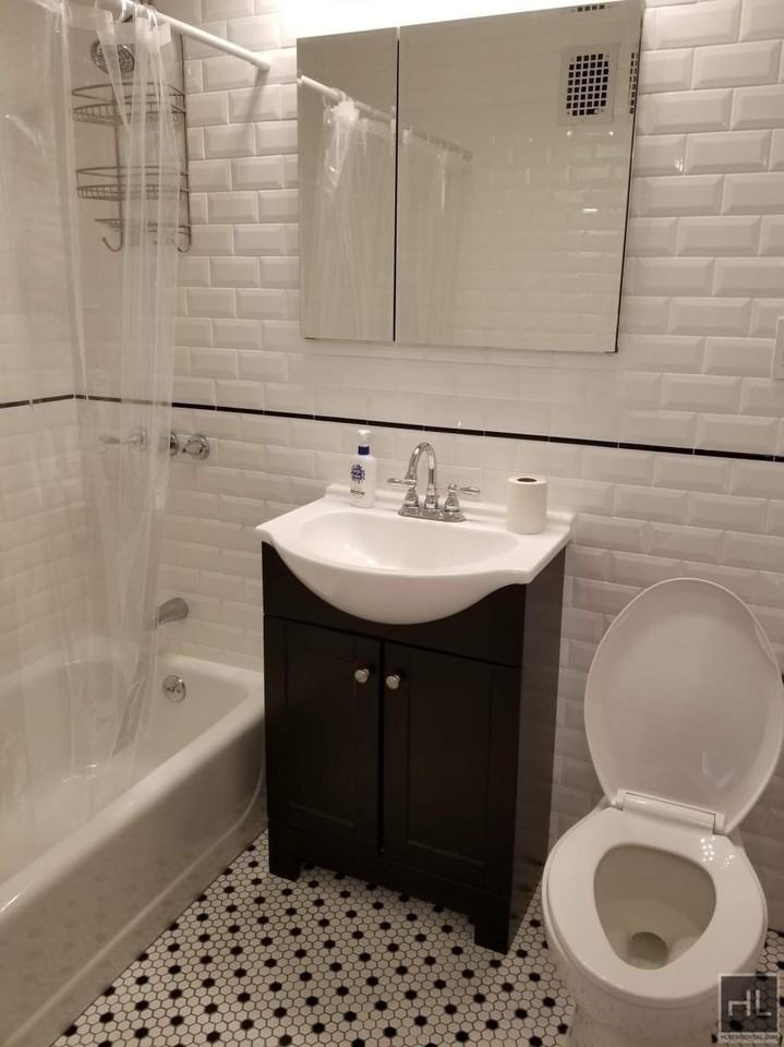8439 153rd Ave #3K - Photo 3 of 13