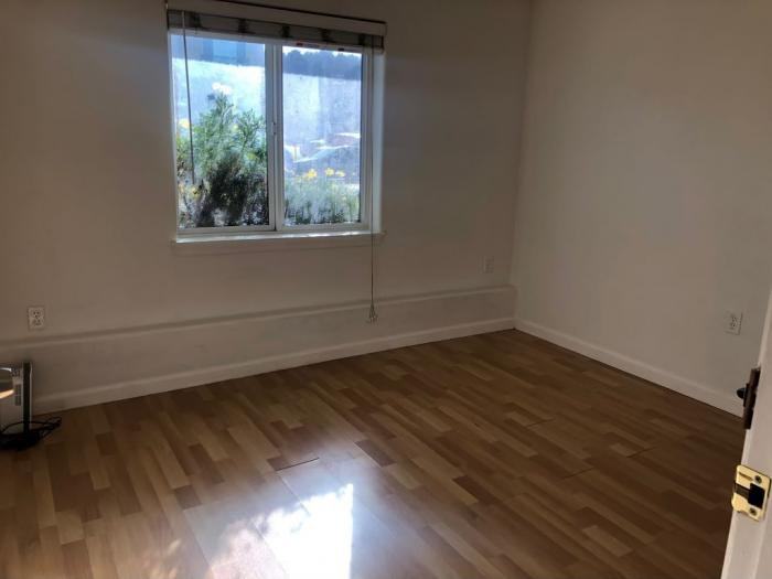 1449 Southgate Ave - Photo 3 of 9