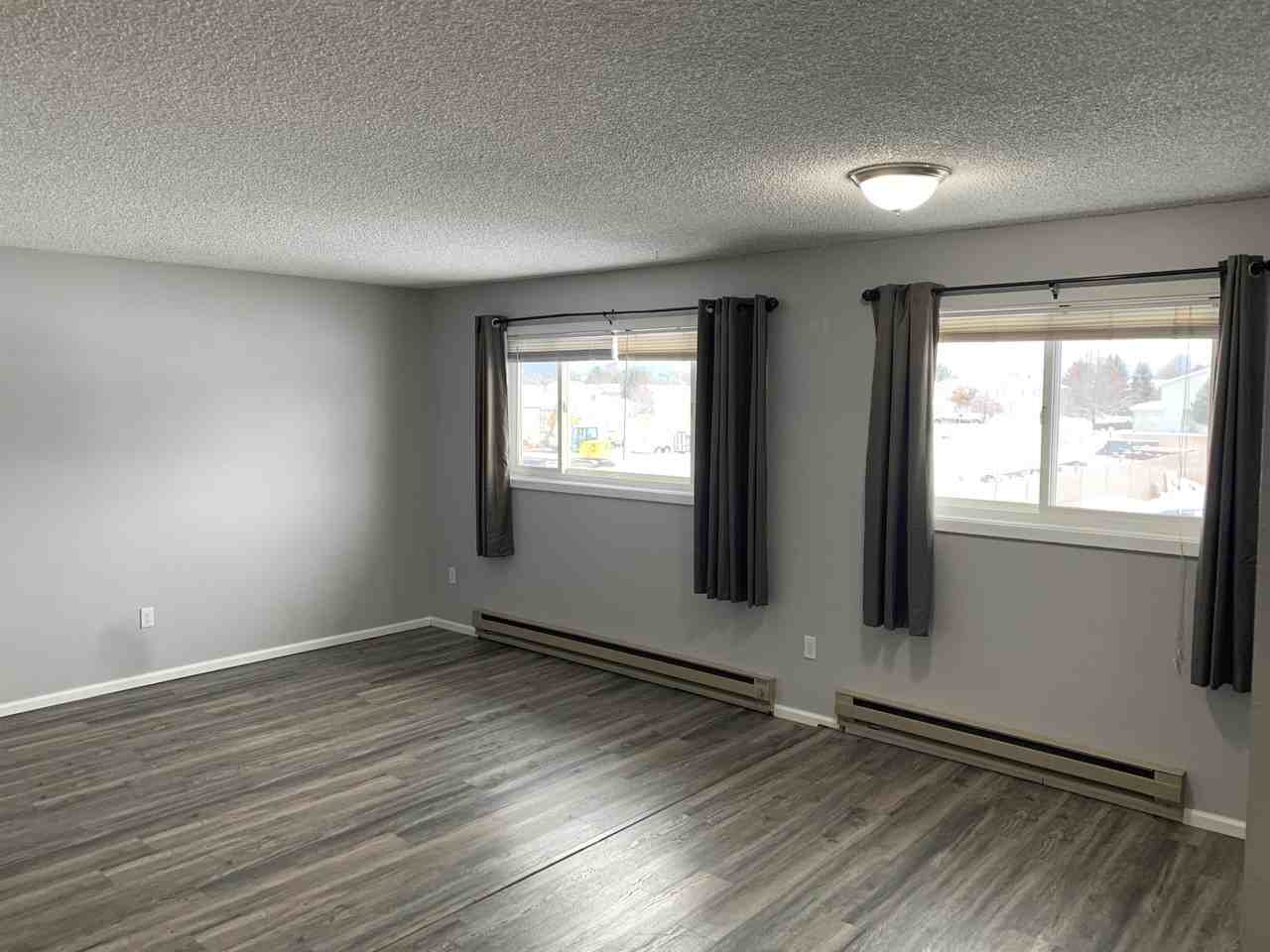 171 Rosewood Dr #D - Photo 2 of 11