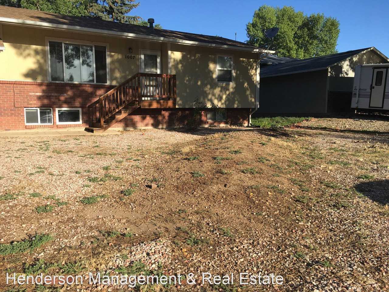 1007 Timber Ln - Photo 2 of 16