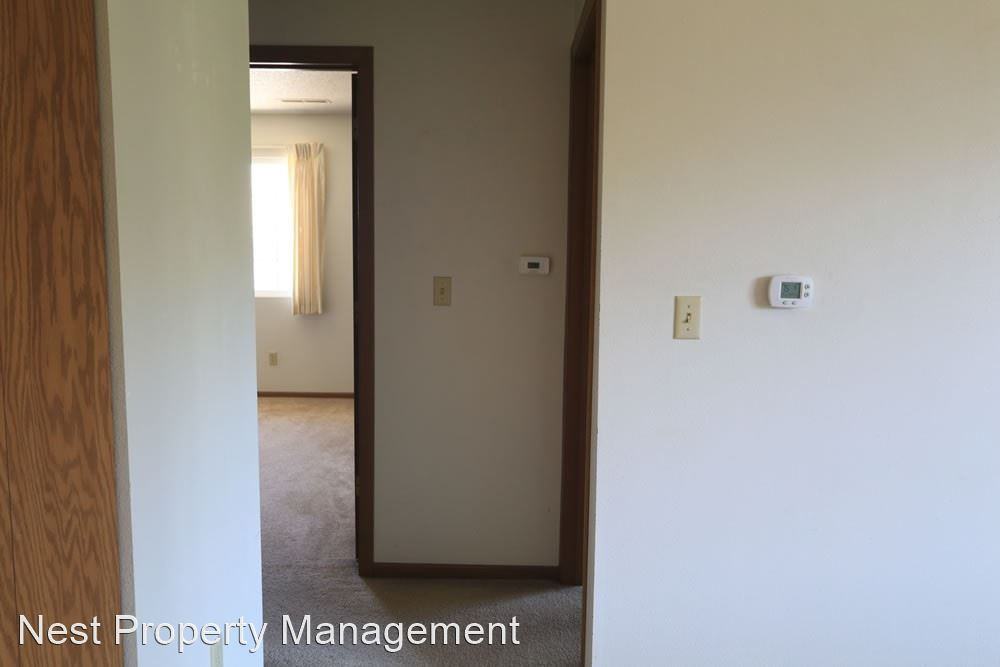 128 West Side Dr. - Photo 2 of 16