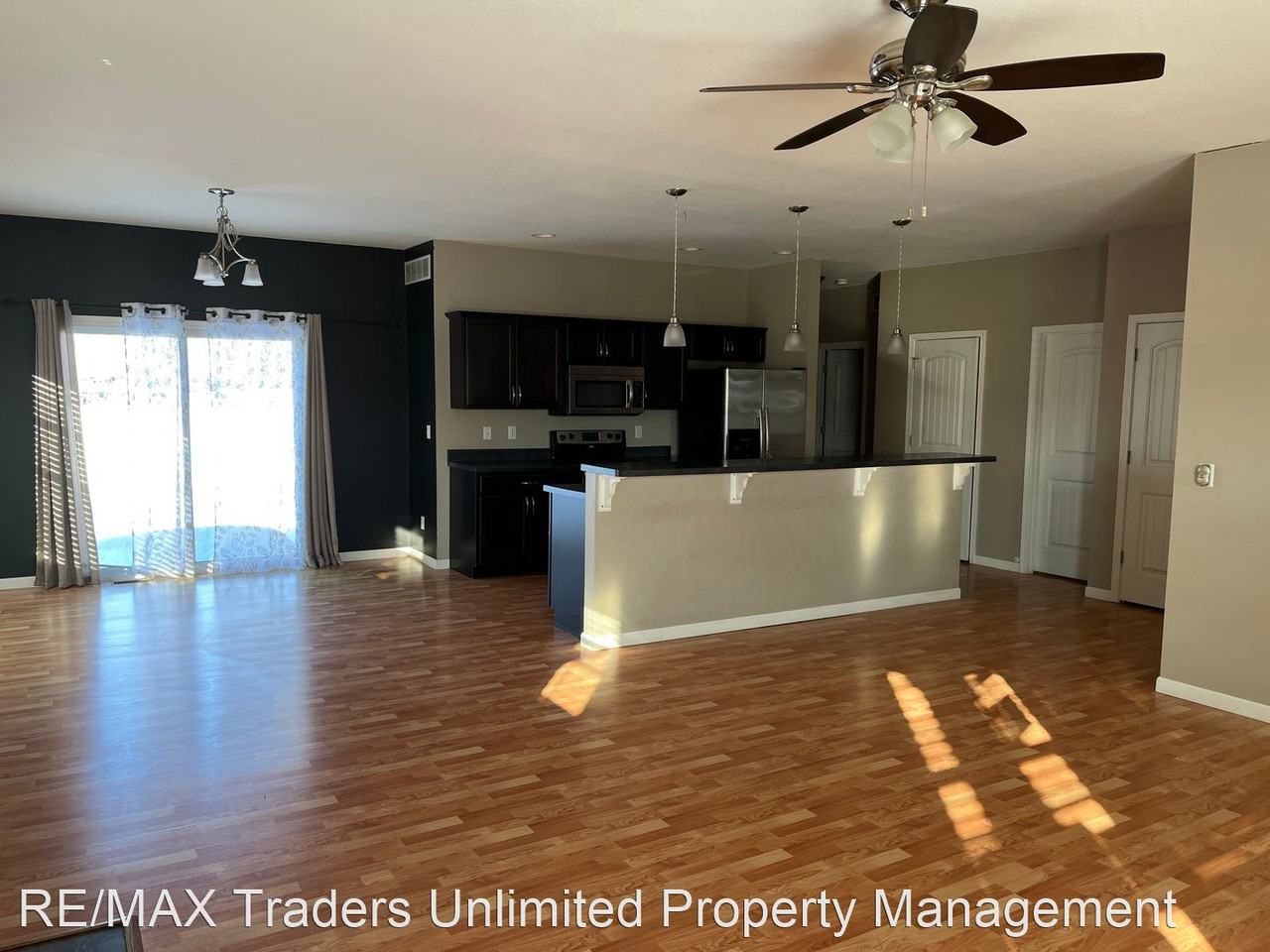 111 Tuscany Ct - Photo 2 of 14