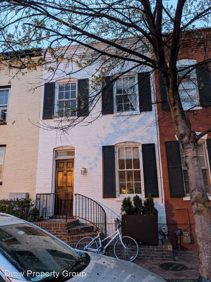 3429 O St Nw - Photo 3 of 21