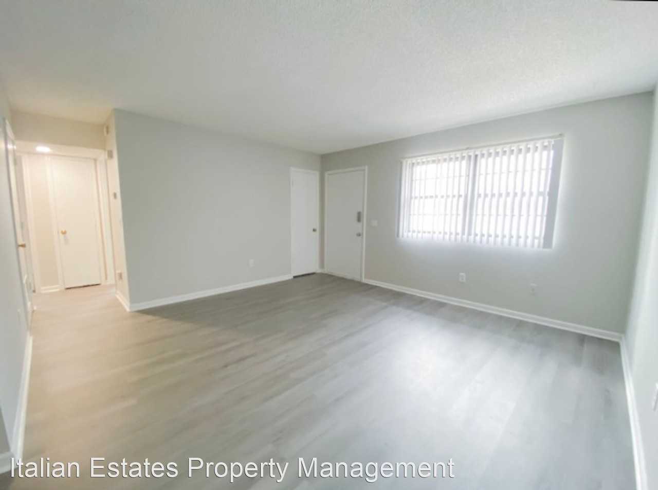 1205 Yuma St - Photo 3 of 12