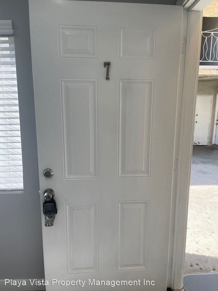 539-541 Sunset Avenue - Photo 3 of 10