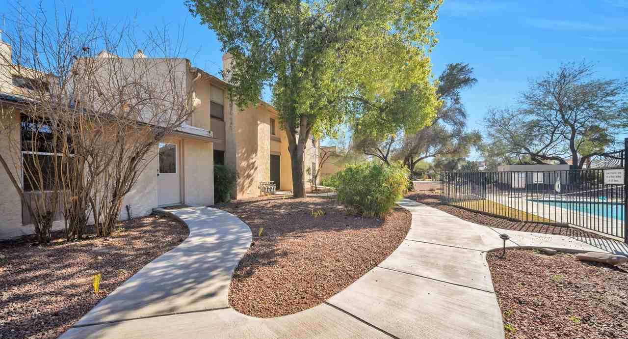 3750 N Country Club Rd #31