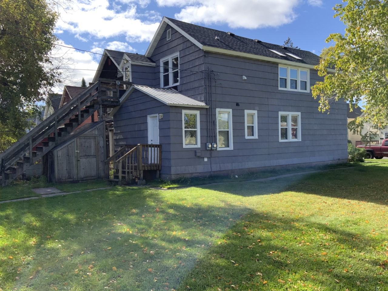 1704 Lackawanna Ave - Photo 2 of 15