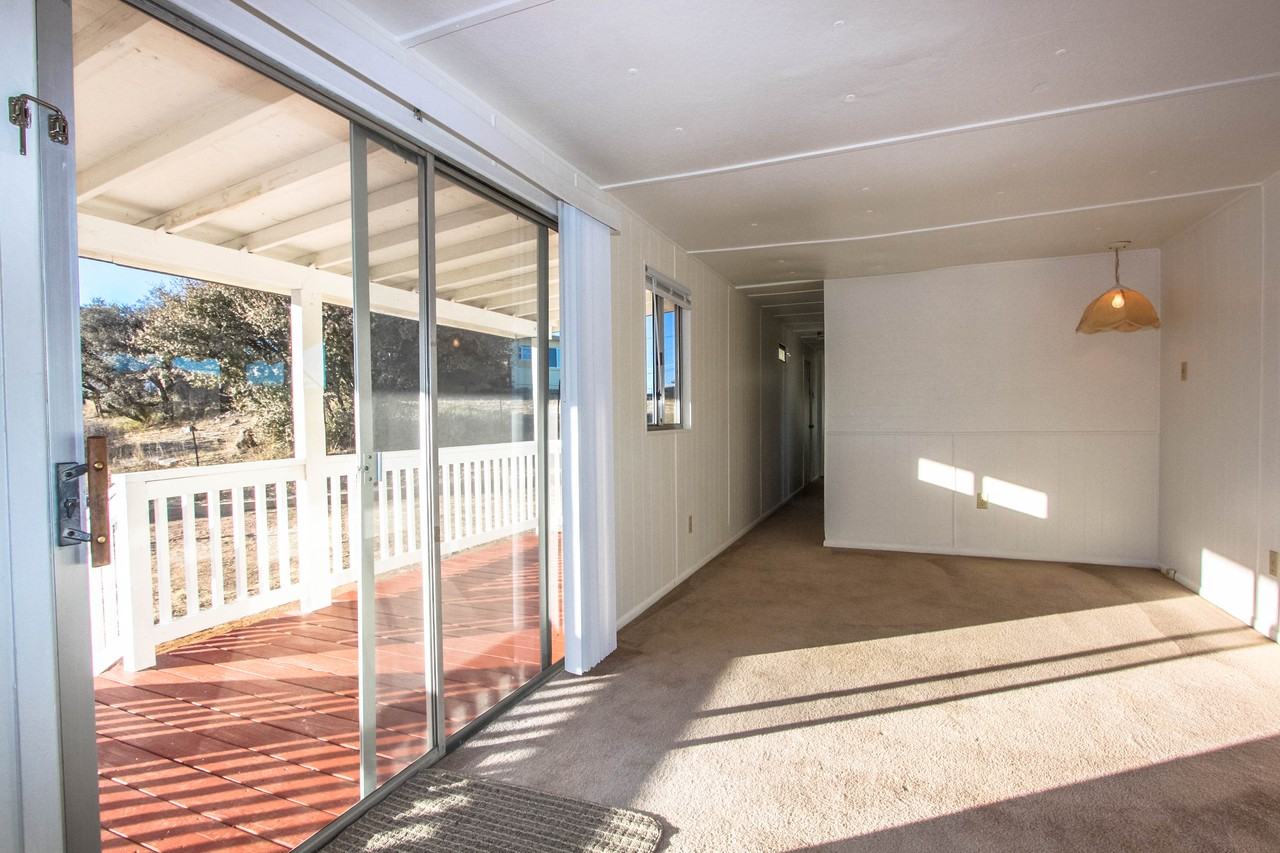 2687 S Hill St - Photo 3 of 13