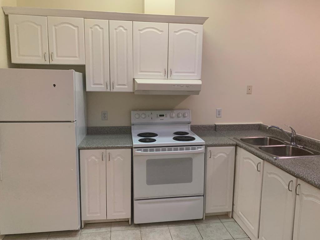 696 Danforth Ave - Photo 2 of 7