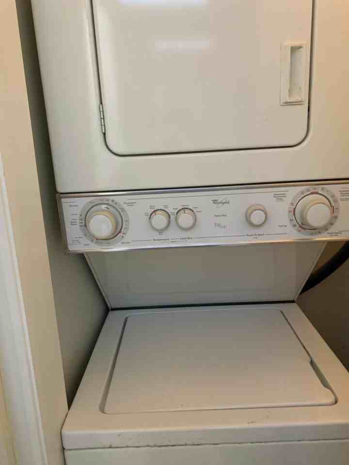 696 Danforth Ave - Photo 3 of 7