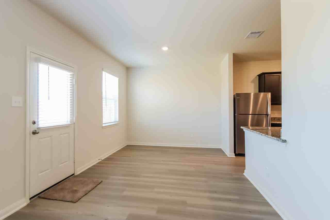 8418 Sandy Drift Rd - Photo 4 of 15