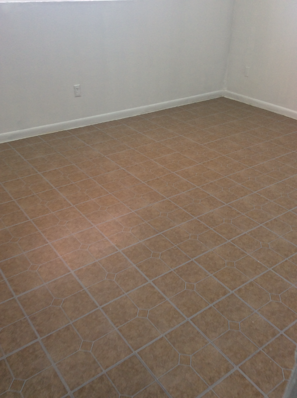 1213 S Maddox Ave - Photo 2 of 4