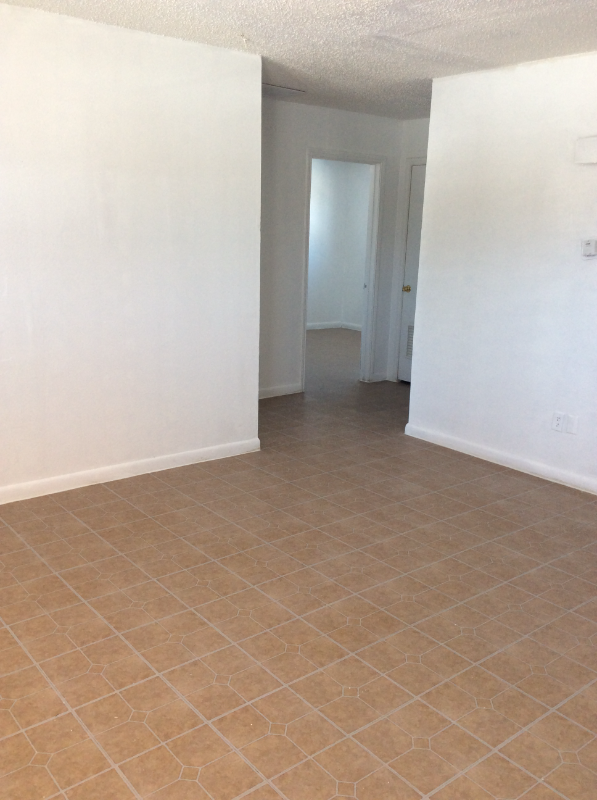 1213 S Maddox Ave - Photo 3 of 4