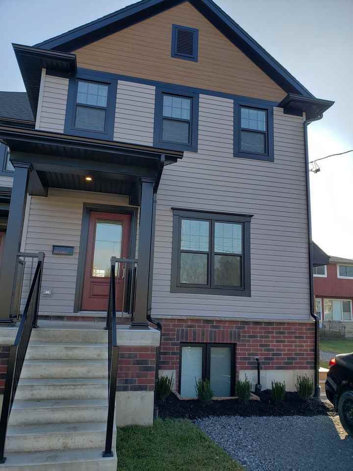 15 Bloomfield Avenue 2, St. Catharines, ON L2P 1W8 1 Bedroom Apartment