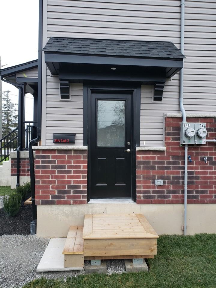 15 Bloomfield Avenue 2, St. Catharines, ON L2P 1W8 1 Bedroom Apartment