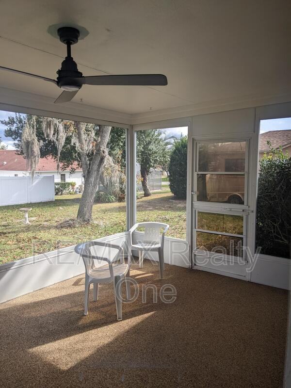 271 N Lombardy Pt - Photo 5 of 17