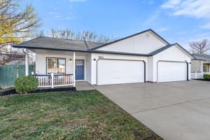 featured image of 9895 W Mesquite Ct #1