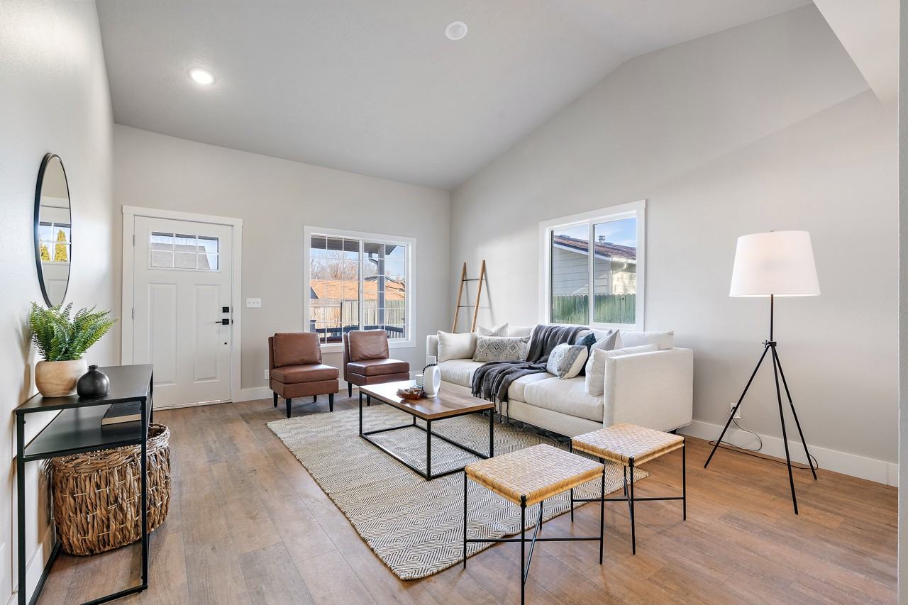 9895 W Mesquite Ct #1 - Photo 5 of 31