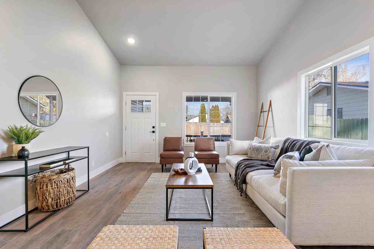 9895 W Mesquite Ct #1 - Photo 6 of 31