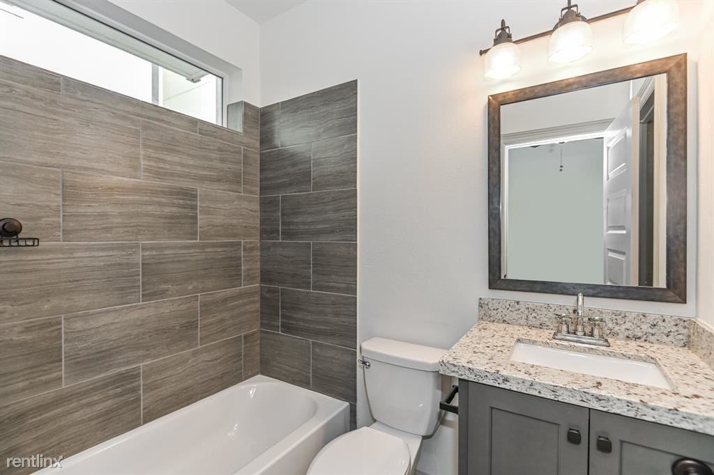 10907 Hillside Landing Trl - Photo 2 of 10