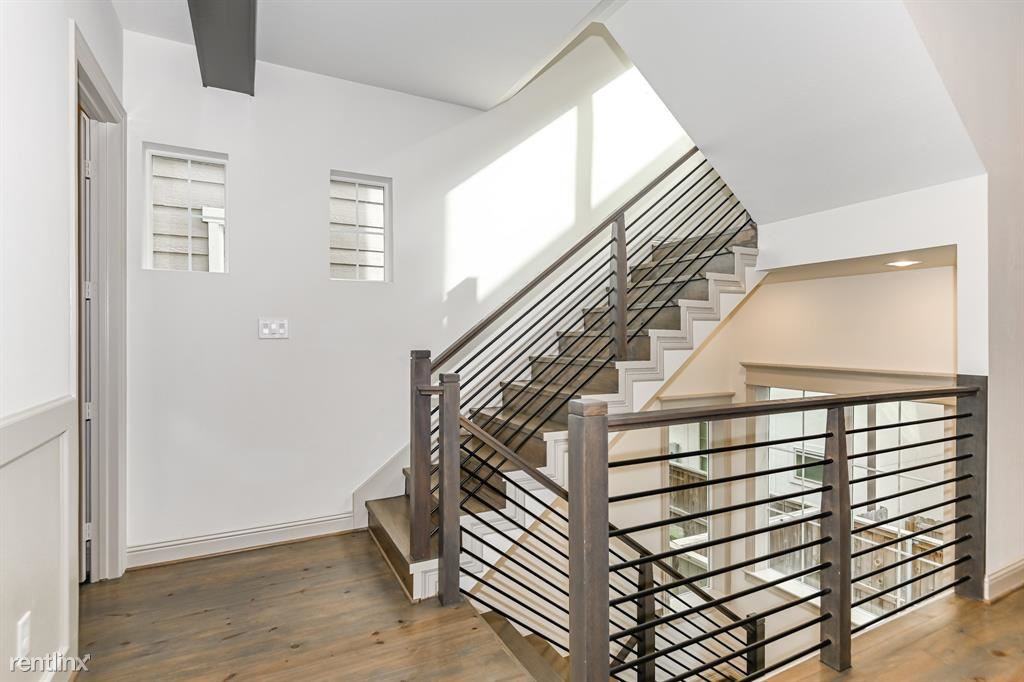 10907 Hillside Landing Trl - Photo 3 of 10