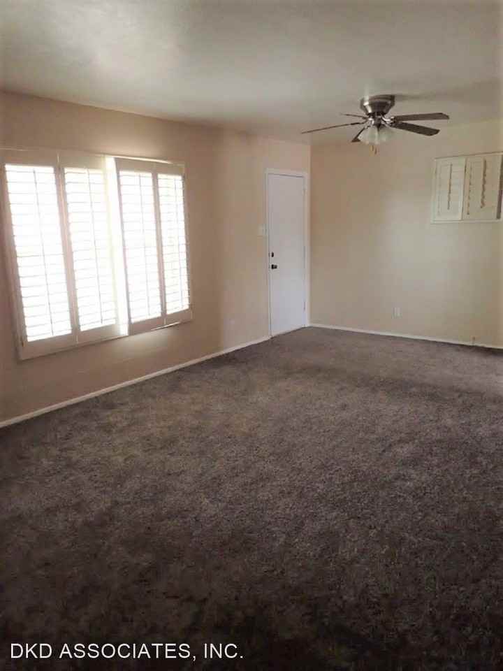 8350 Lynn Haven Ave - Photo 2 of 25