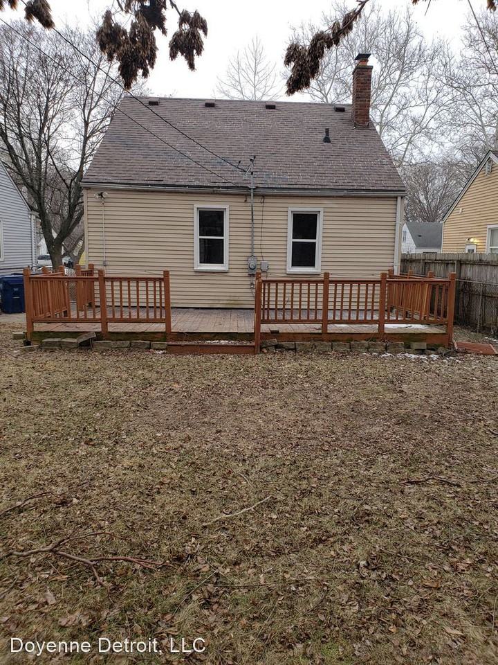 17349 Five Points St - Photo 2 of 31