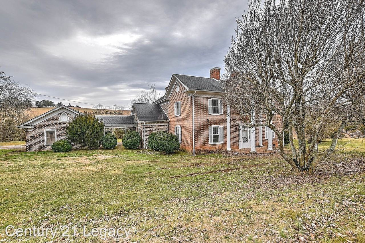 4315 Warrensburg Rd - Photo 3 of 43