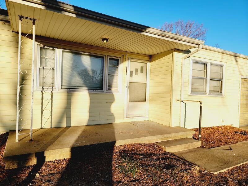 635 Opal St - Photo 2 of 27