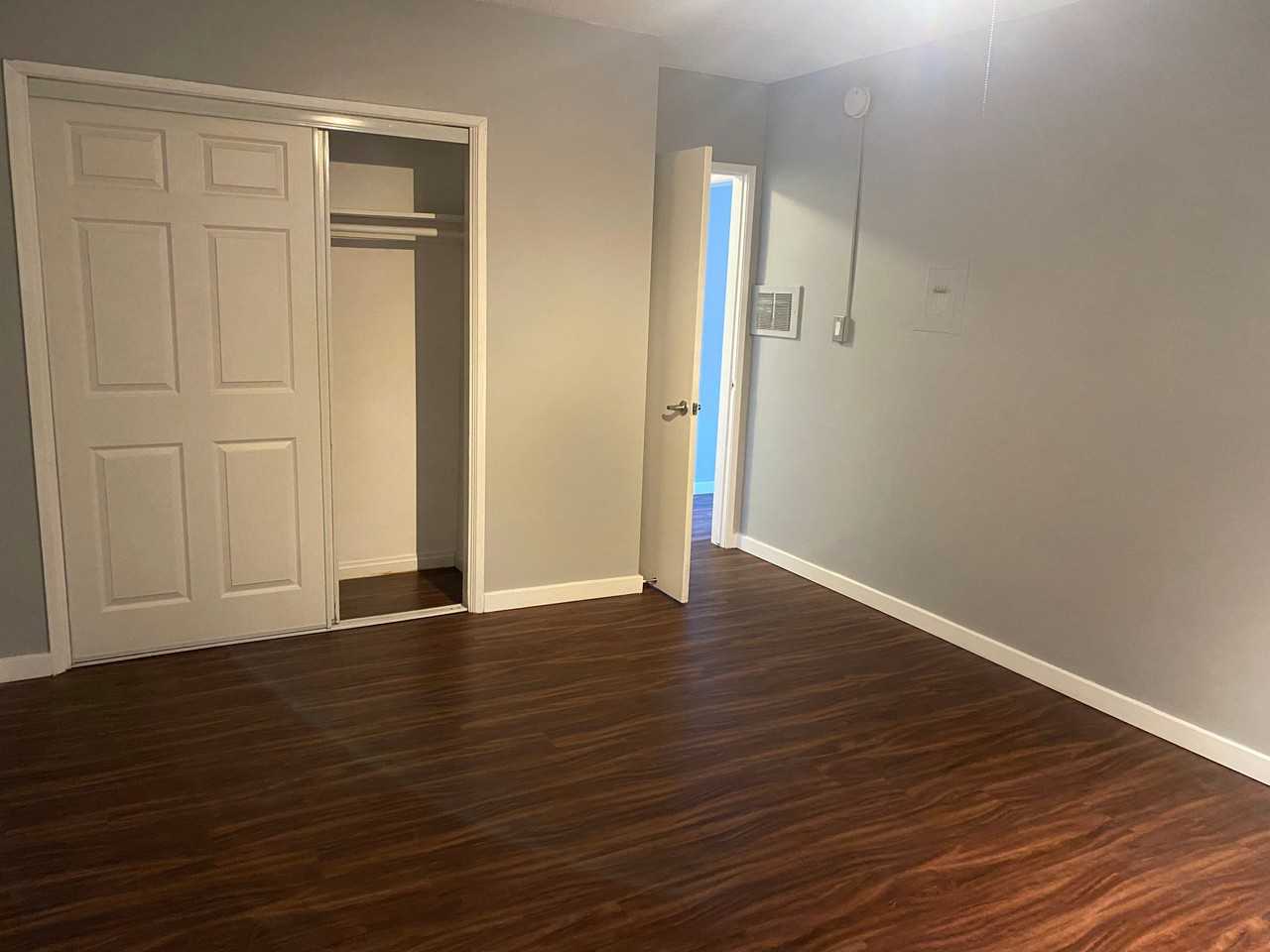 2284 Locust Ave - Photo 3 of 16