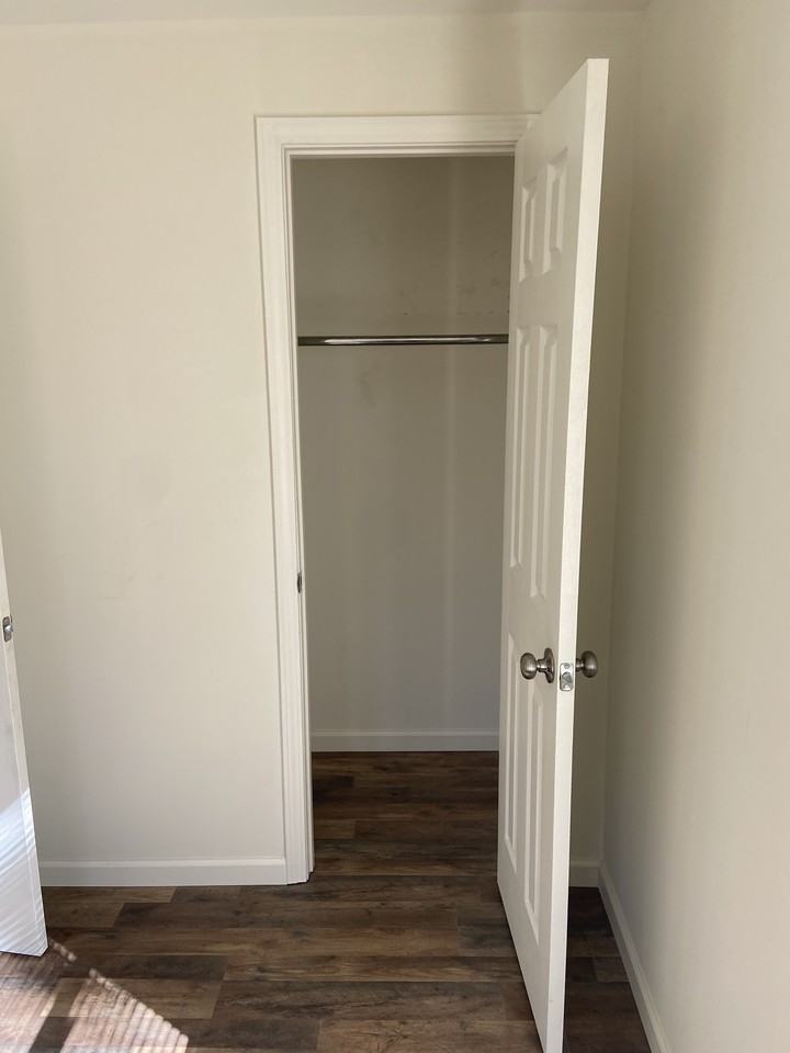 124 Stevens St - Photo 6 of 16