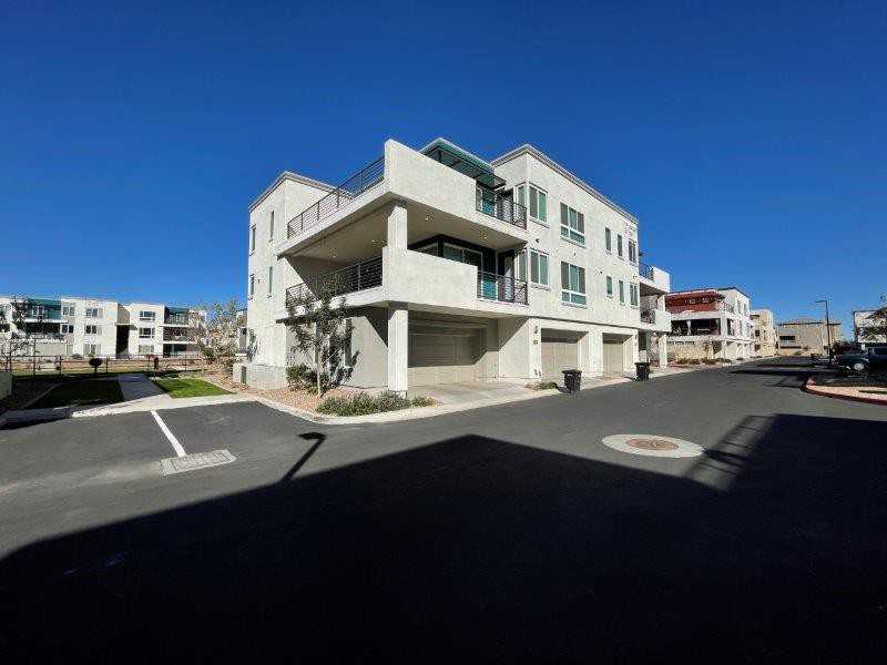 1250 N Abbey Ln #282