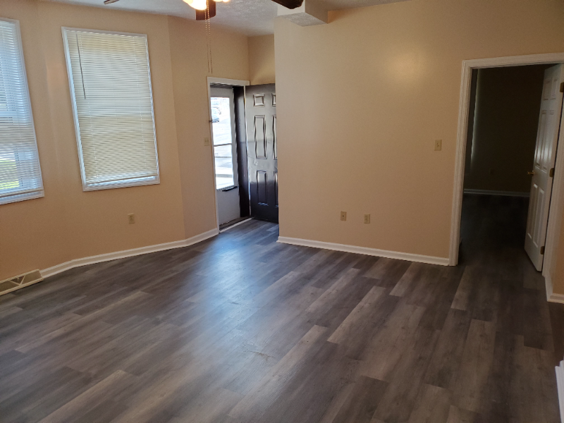 600 Overbrook Blvd #1 - Photo 3 of 10