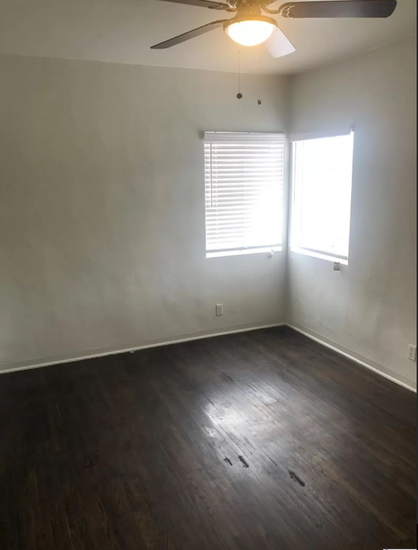 3308 Mary St - Photo 2 of 6