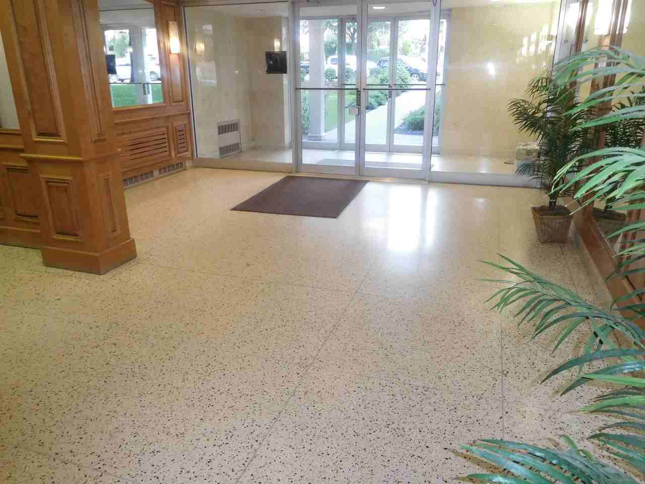 19-10 Parsons Boulevard #3 FL - Photo 3 of 8