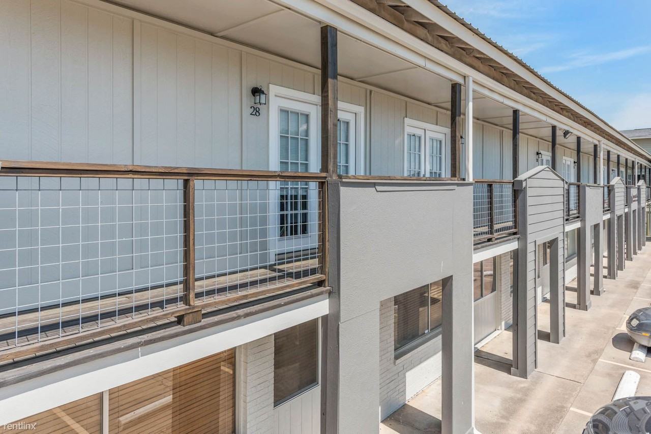 Academic Village - Photo 3 of 24