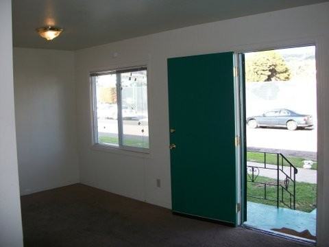 6927 Krause Ave - Photo 2 of 5