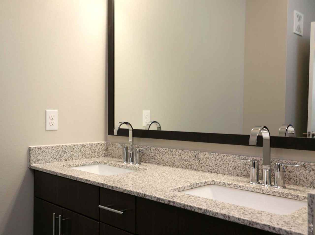 Oxford at Lake View - Photo 7 of 21