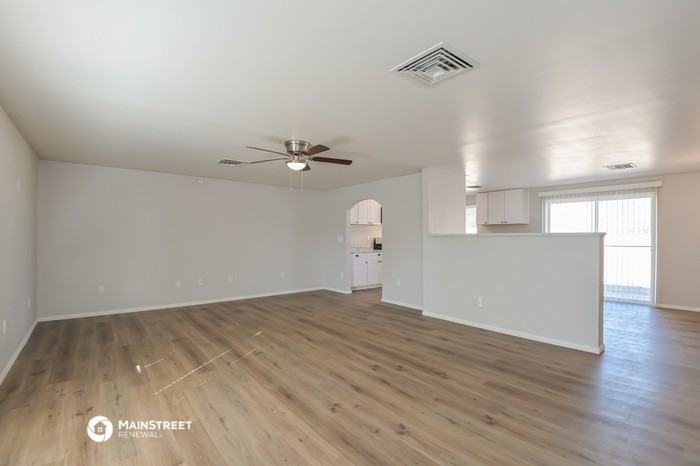 2542 W Vereda De La Tierra - Photo 3 of 16