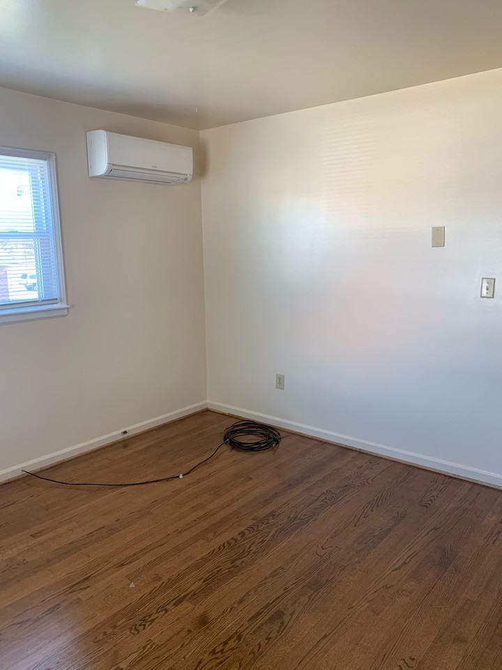 812 Whitney Ave Nw #812 - Photo 6 of 10