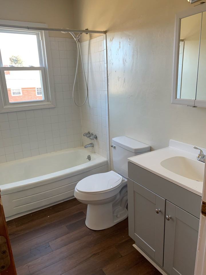 812 Whitney Ave Nw #812 - Photo 7 of 10