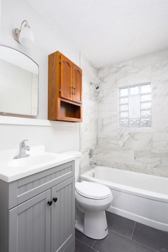 1220 Hammond Ave #1 - Photo 6 of 18