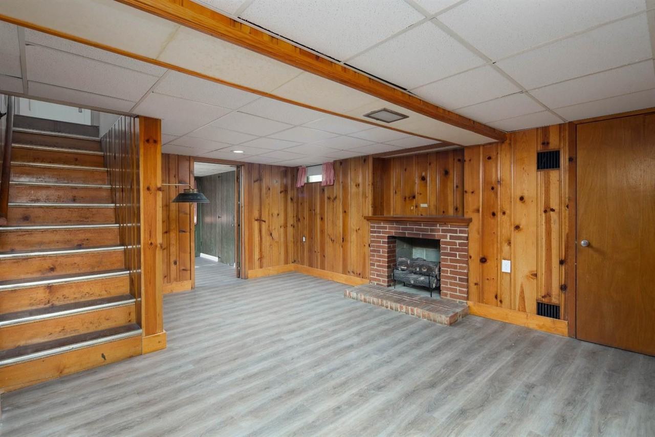 1220 Hammond Ave #1 - Photo 7 of 18