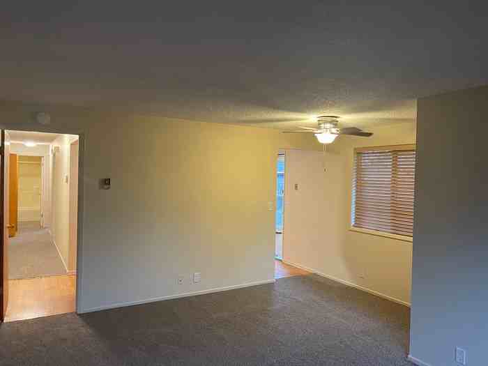 1602 Ash St #1600 - Photo 3 of 8