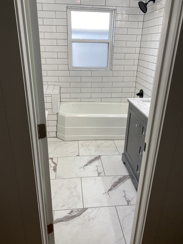 2418 22nd Street - Photo 5 of 9