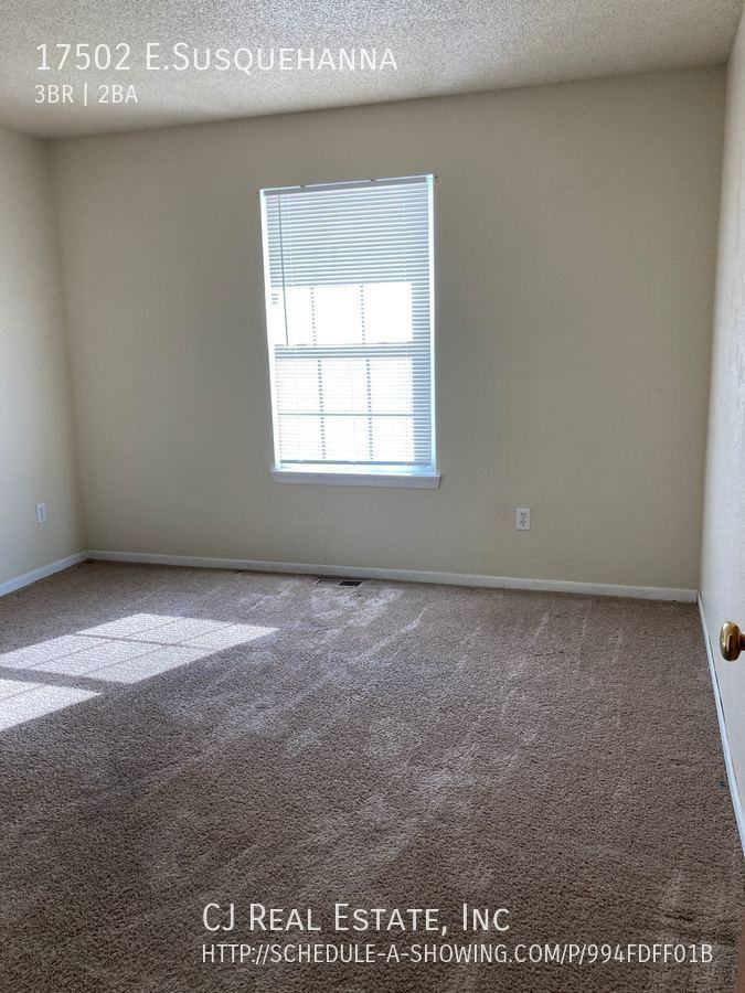 17502 E Susquehanna Dr - Photo 7 of 9