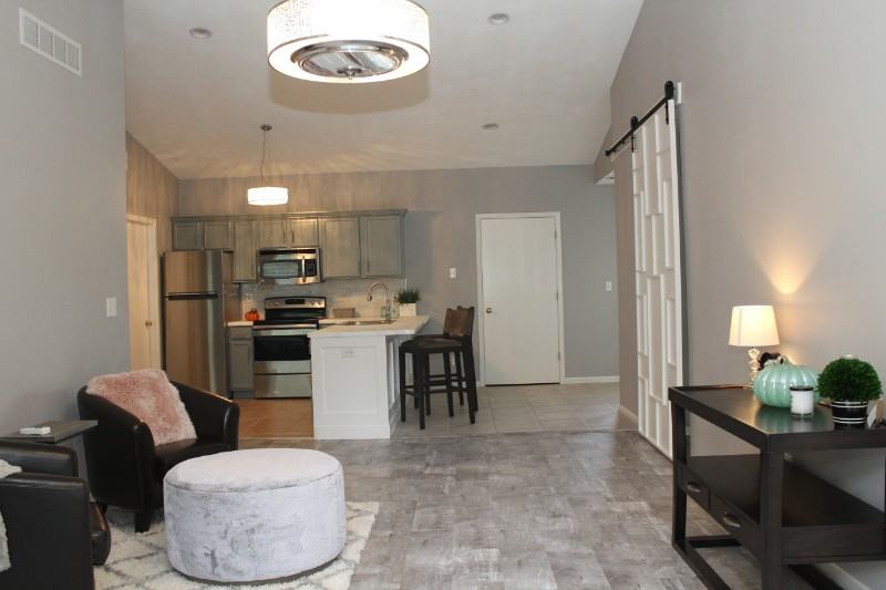 901 Minns Dr #2 - Photo 2 of 25